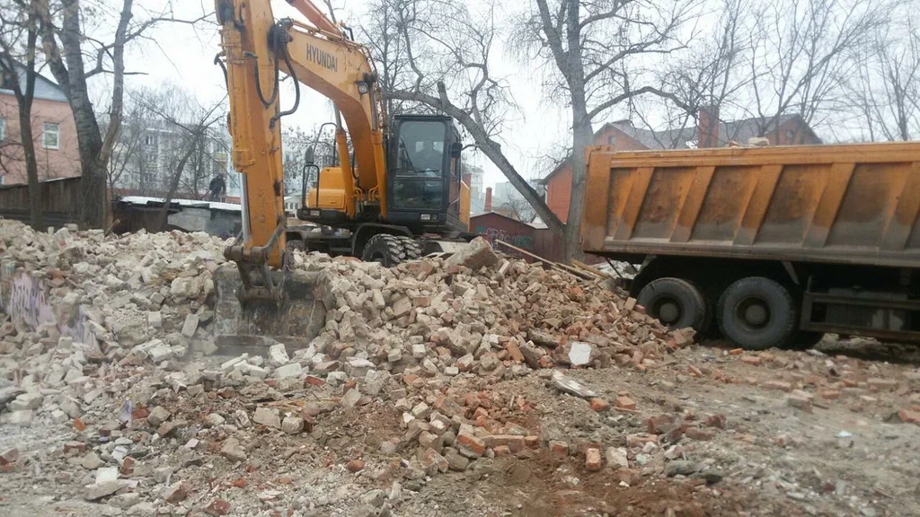 Вывоз мусора ОССиГ с выездом в Алейске в октябре