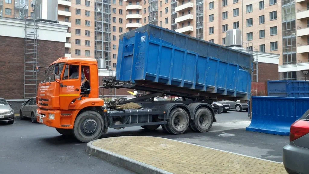 Аренда пухто для вывоза строительного и бытового мусора в Алейске в октябре