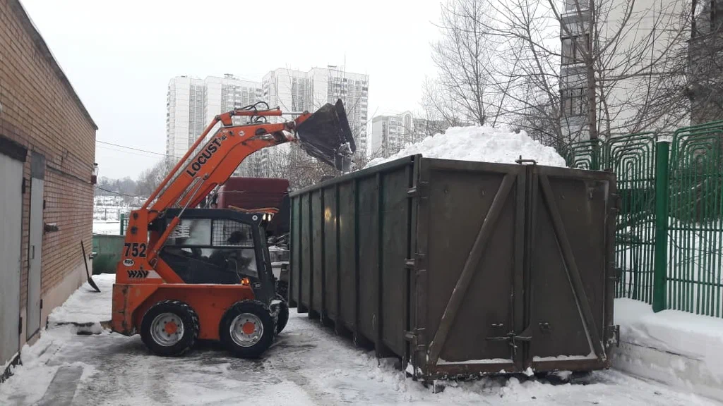 Вывоз снега контейнерами в Алейске — цена от 3300 руб., заказать контейнер для снега в ПроМусор